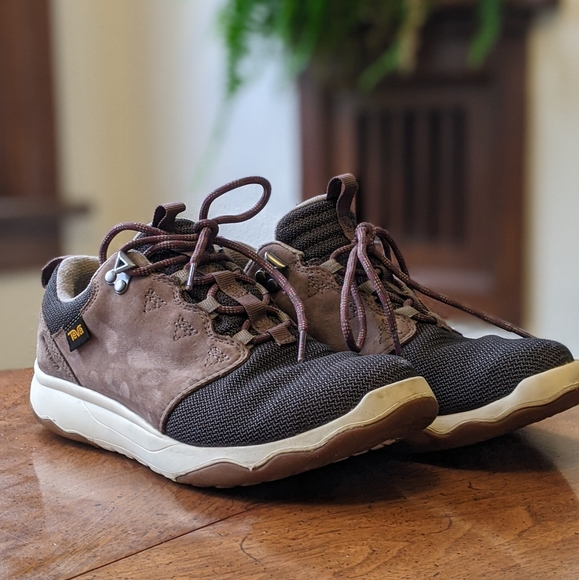 teva arrowood wp shoes